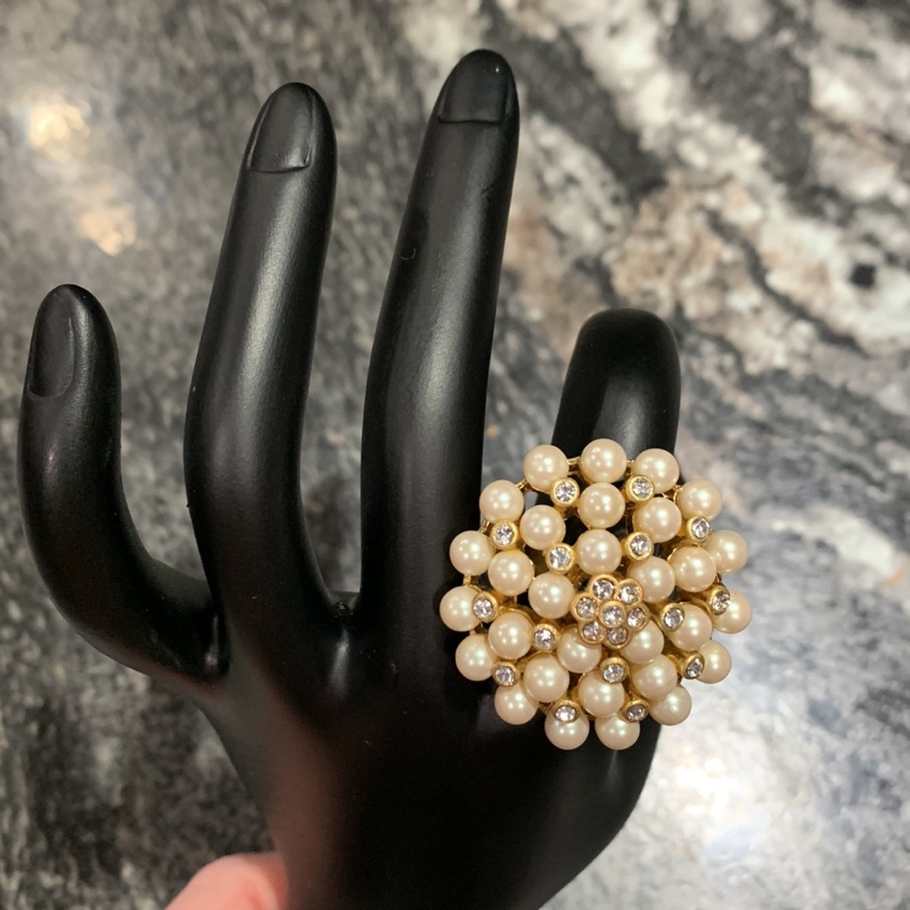 Adjustable Stella & Dot statement ring - Picture 2 of 4